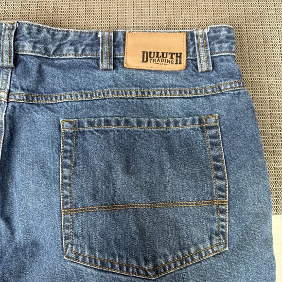 Duluth Trading Mens 44x30 Blue Relaxed Fit Denim Jeans - Picture 5 of 8
